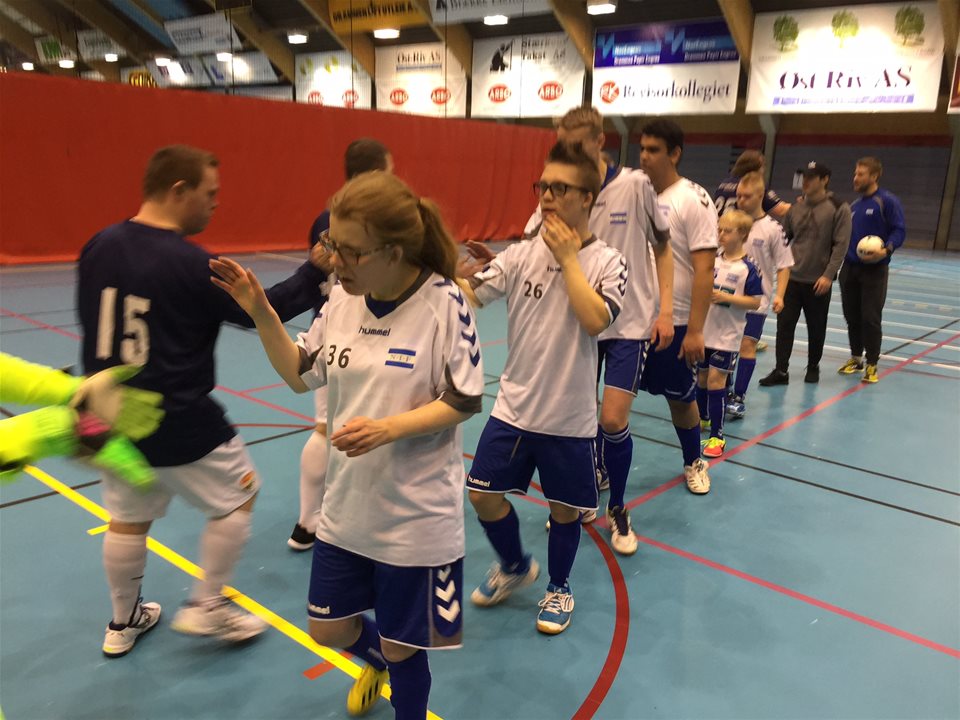 Allsport Håndball og Allsport Fotball til SIF Cup i Drammenshallen.