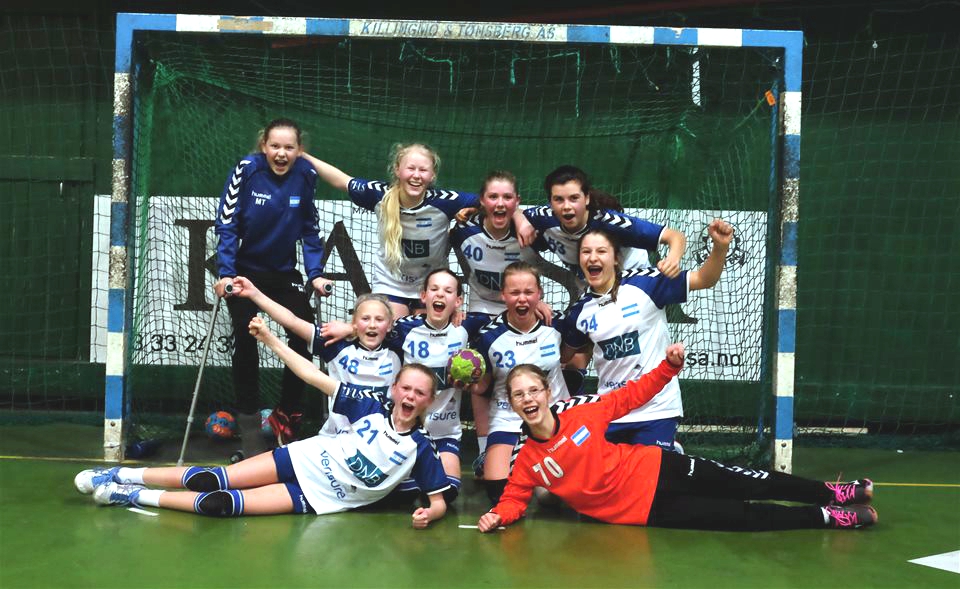 Jenter03 videre til IØR-semifinalen!