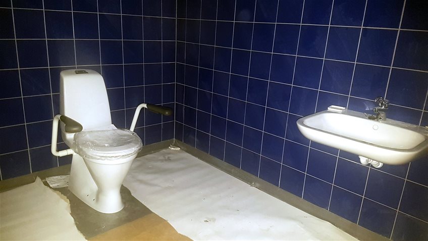 nye-hallen-mai_toalett