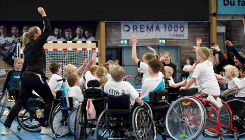 Rullestolhåndballskole i høstferien