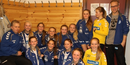 Jentene videre i Huyndai Cup